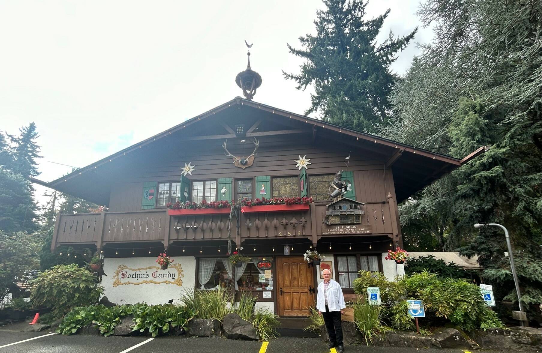 Bernard Garbusjuk stands outside of Boehm’s Candies, 255 NE Gilman Boulevard in Issaquah. (Photo by Cameron Sires/Sound Publishing)